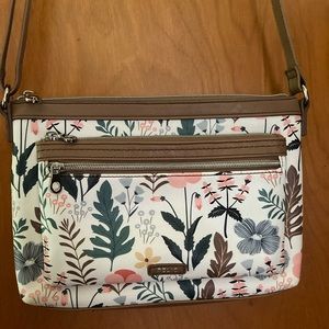 Relic crossbody purse